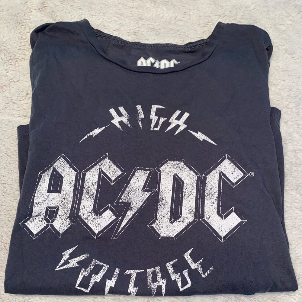 acdc tee - medium
